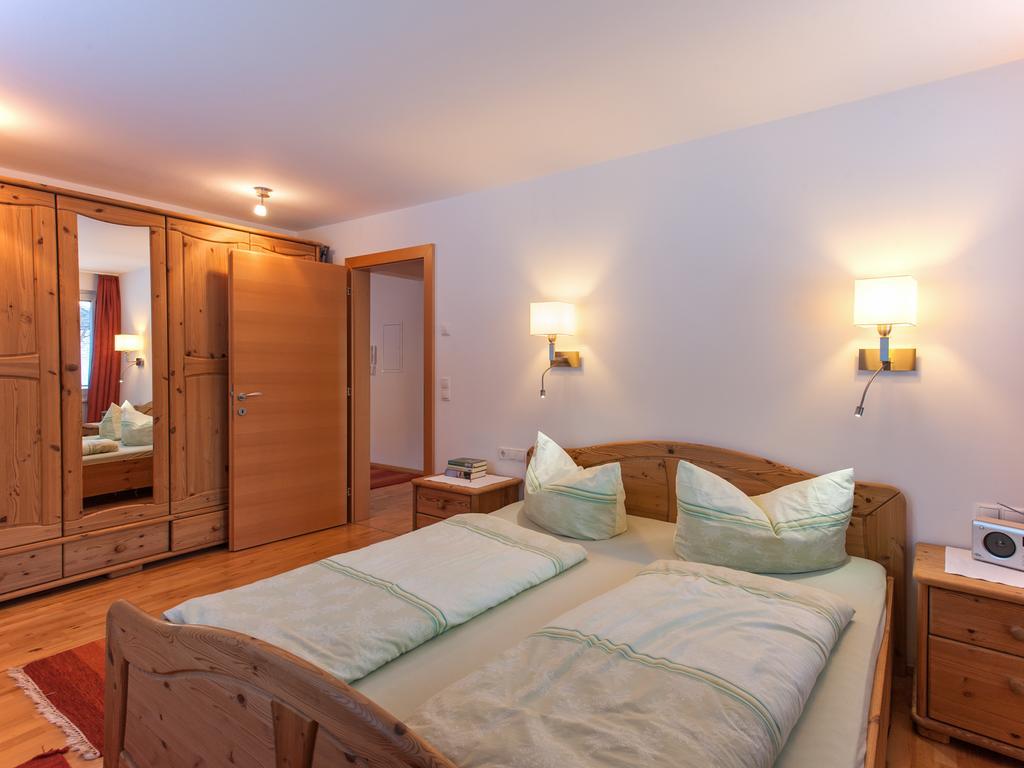 Haus Sebastian Lägenhet Lech am Arlberg Rum bild
